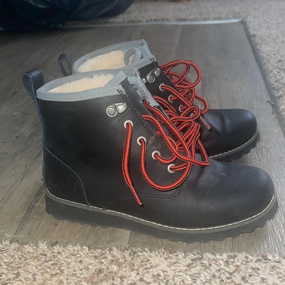 Ugg